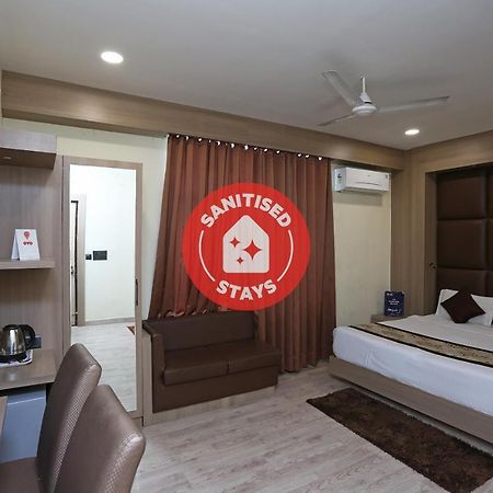 Capital O 5663 Gs Inn Chinhat Kültér fotó